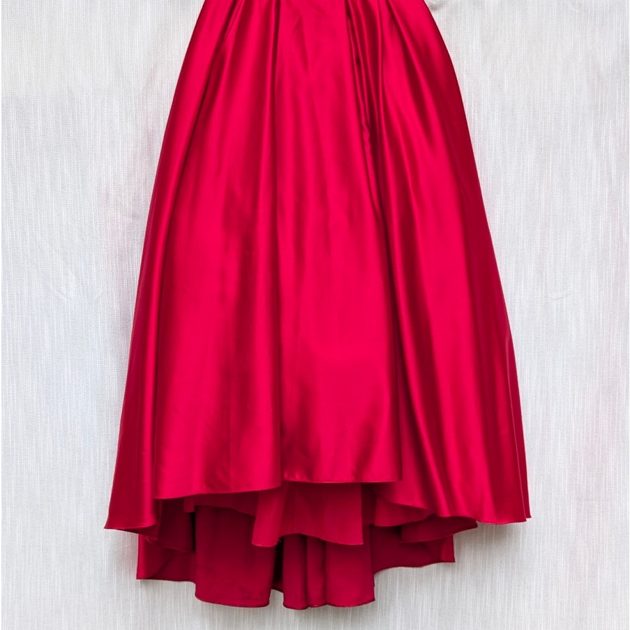 Avery G Red Ball Gown Prom Formal Evening Satin Long Sleeveless Dress, size 6