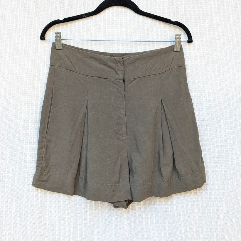 Just Bee Queen Dark Green High Waist Pleated Front Marlow Linen Shorts, size M