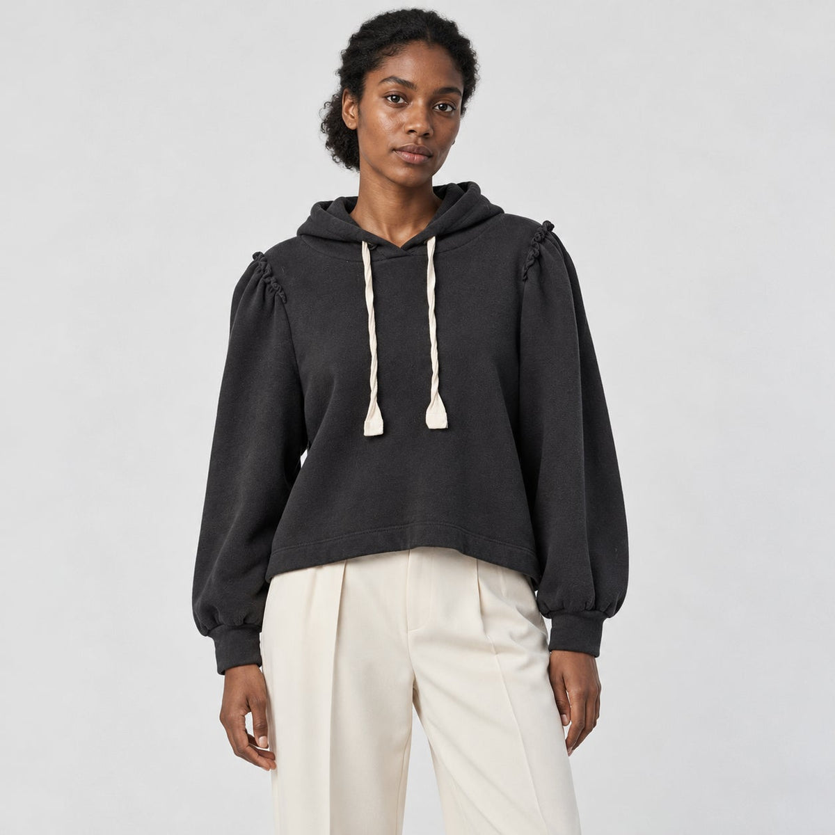 G. Label by Goop Torre Ruffle Puff Sleeve Hoodie Black M