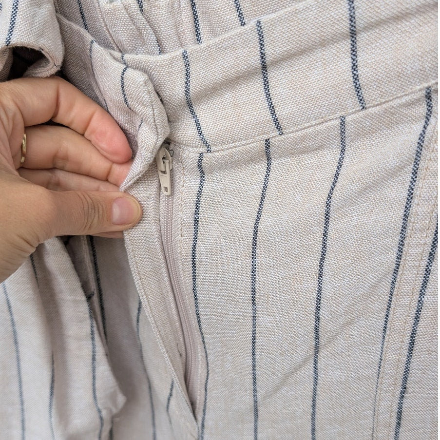 Ellen Tracy Linen-Blend Shirt and Linen-blend Cropped Cargo Pants, size L