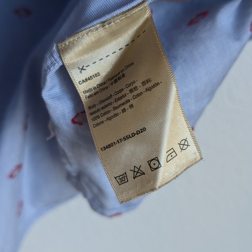 Scotch & Soda Red Lips Print Blue Button-Down Long Sleeve Top Shirt, size 2
