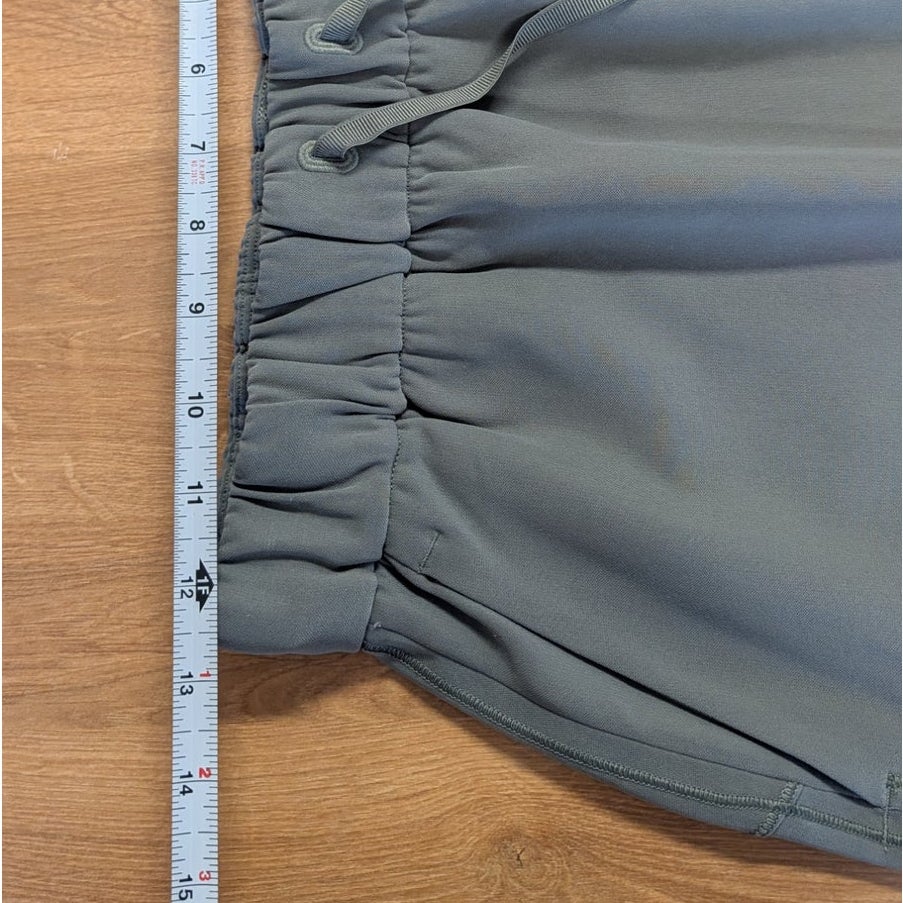 Lululemon On The Fly Woven Wrinkle-free Mini Skirt W8A87S Grey Sage Size 6