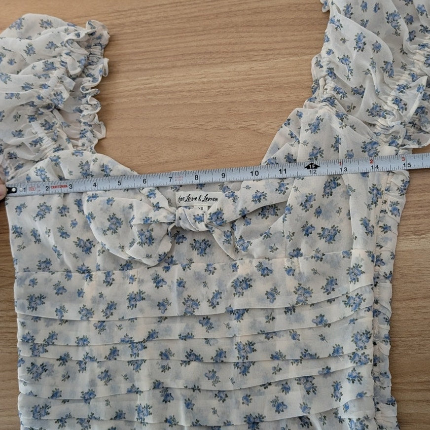 NWOT For Love & Lemons White Floral Chiffon Chateau Short Sleeve Top, size XS