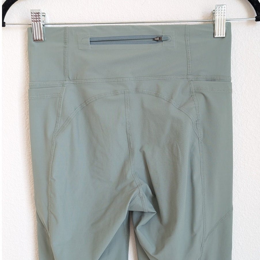 Sweaty Betty Mint Green Zero Gravity 7/8 Length Cropped Leggings, size 4-6