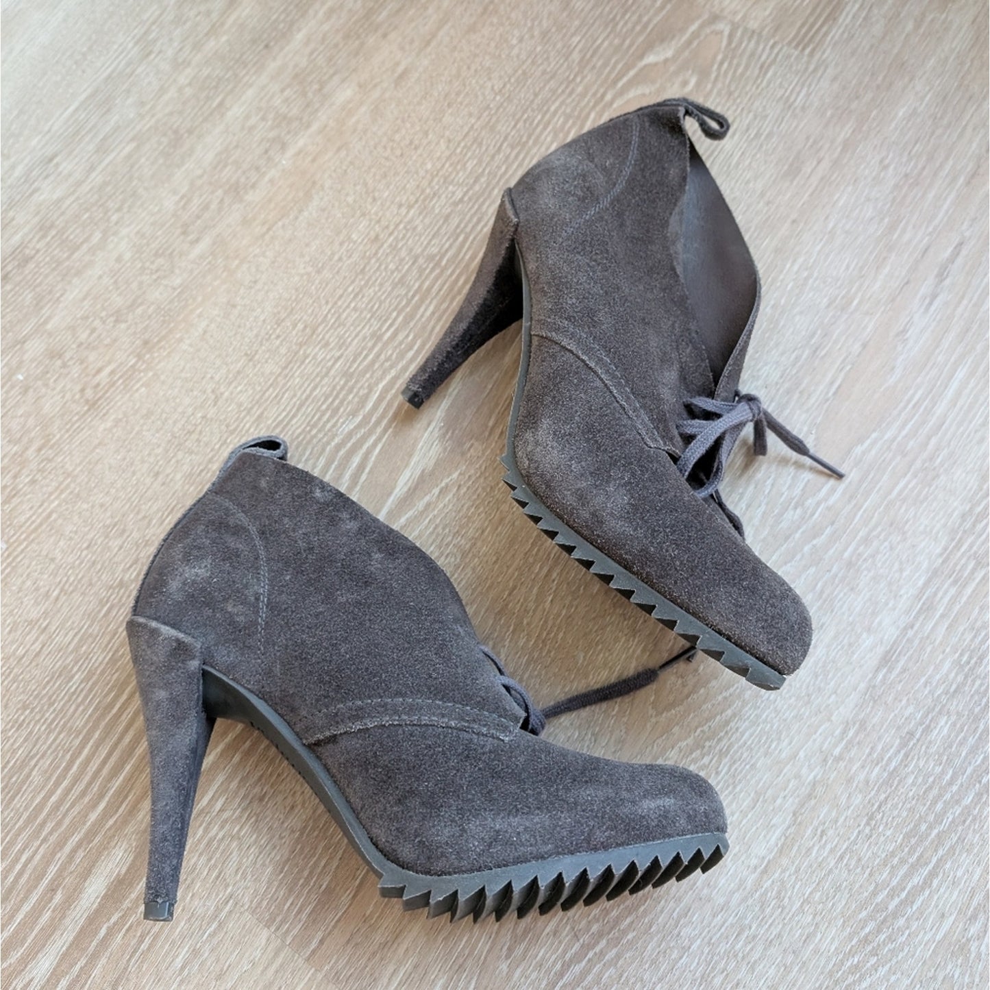 Pedro Garcia Gray Suede Yasu Chukka Platform Heel Ankle Boots, Size 41/US 11