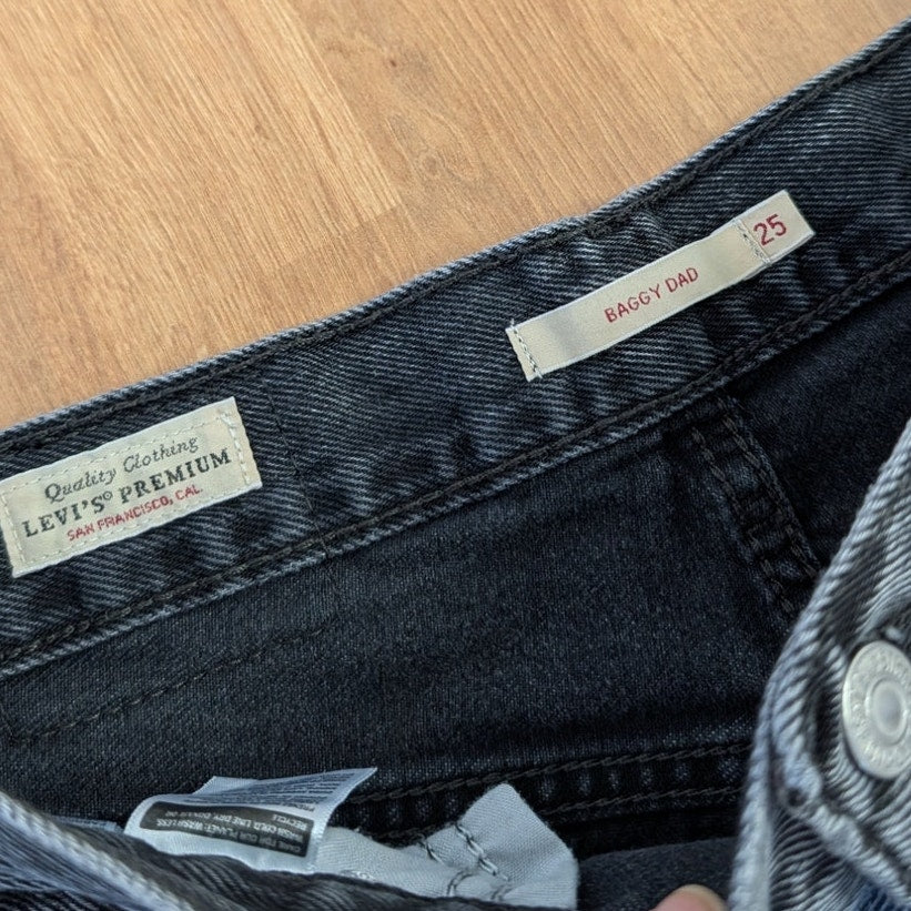 Levi's Baggy Dad Jeans Womens 25 Black Denim Mid-rise Barrel Leg