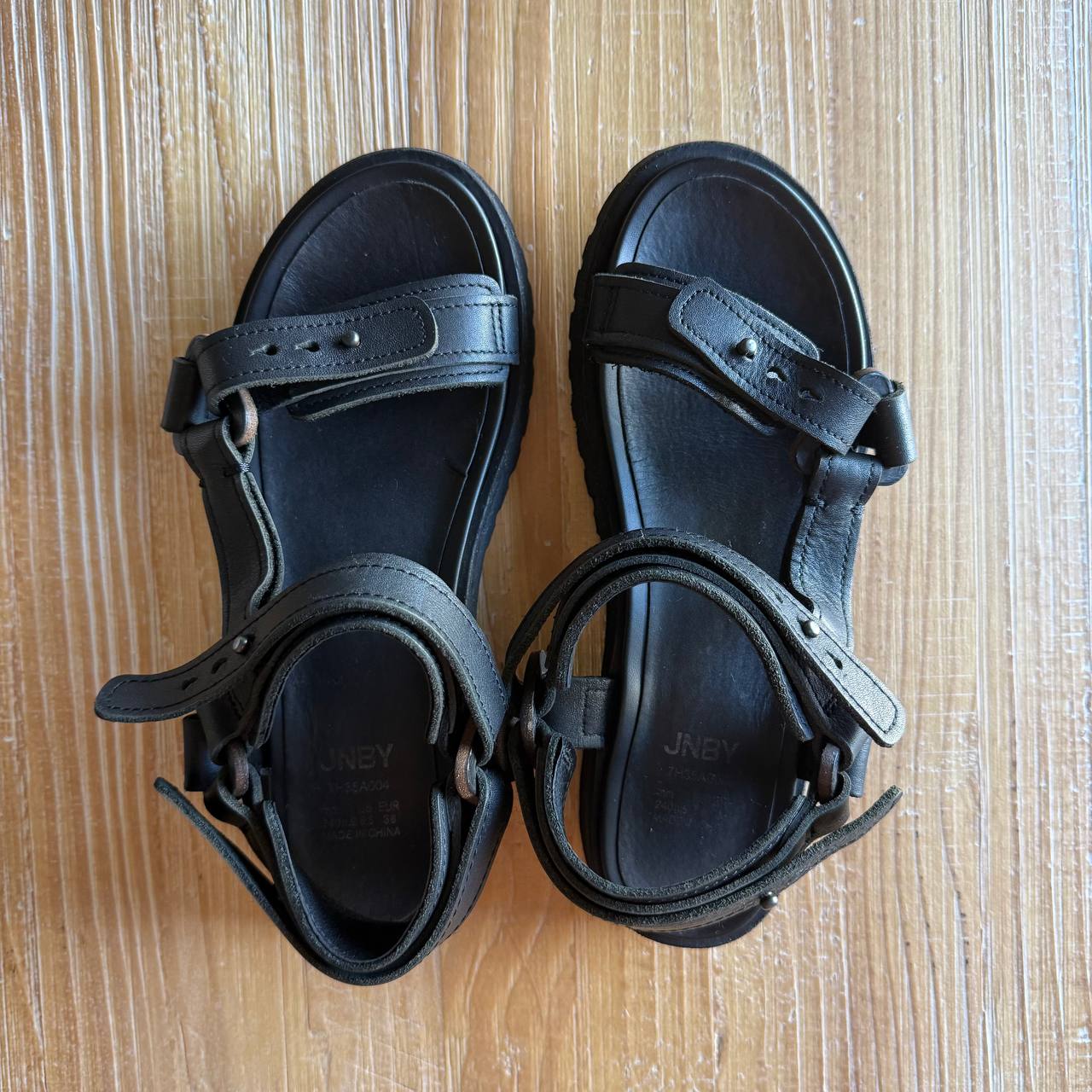 JNBY Sandals Womens Eu 38/US 7.5 Black Leather Strappy Open Toe 7H35A004
