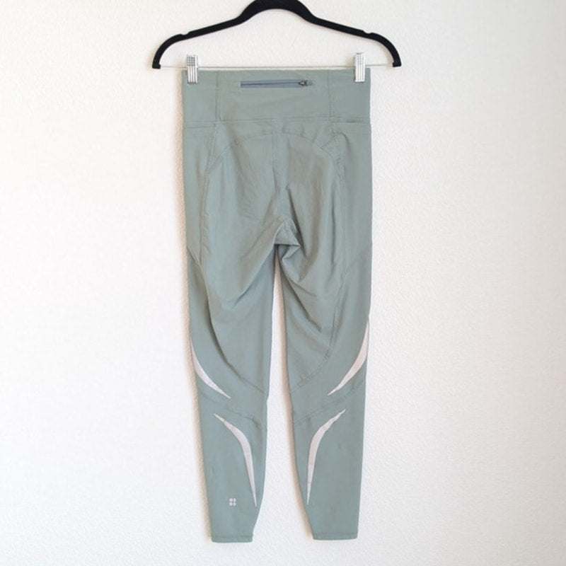 Sweaty Betty Mint Green Zero Gravity 7/8 Length Cropped Leggings, size 4-6