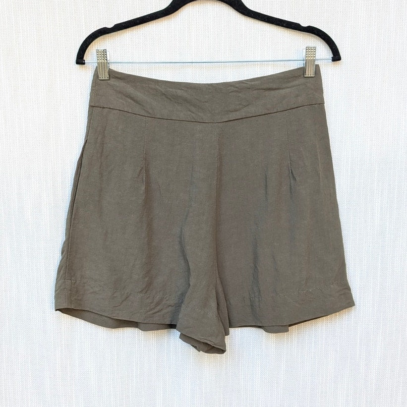 Just Bee Queen Dark Green High Waist Pleated Front Marlow Linen Shorts, size M