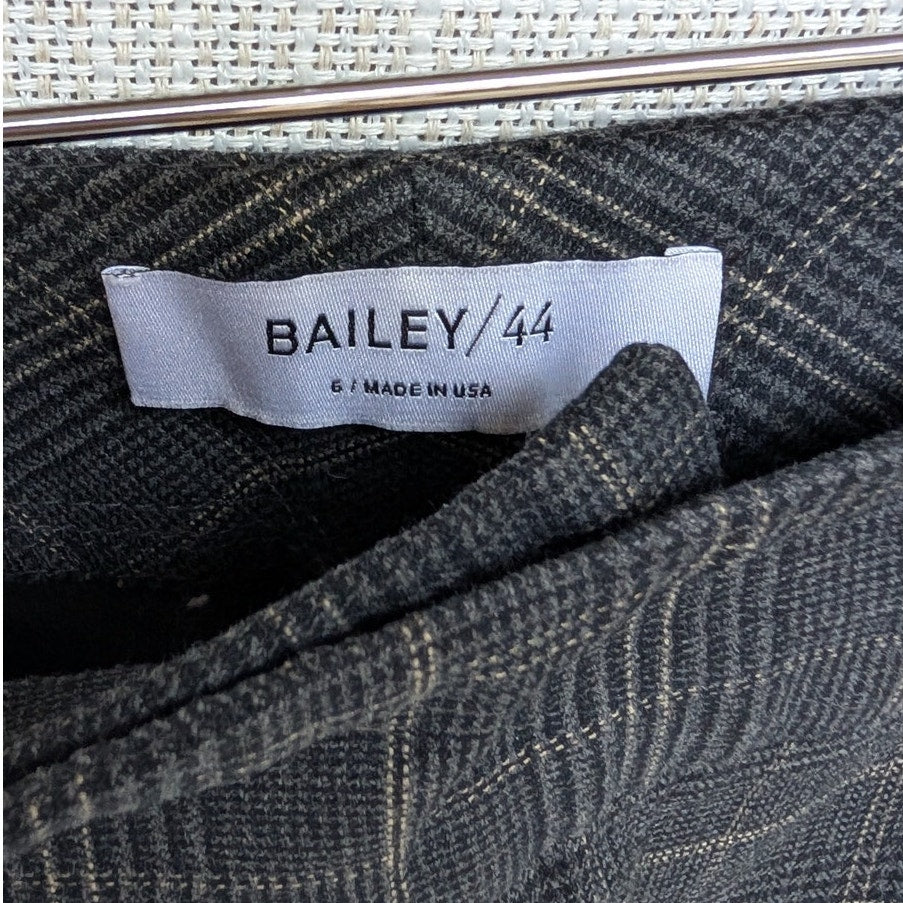 Bailey 44 Gray Cotton Check Plaid Straight Leg Ankle Trouser Pants, size 6