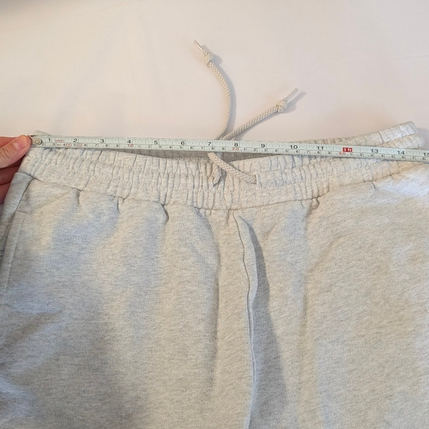 Carhartt WIP Women's Light Gray Straight/Wide Leg Sweatpants, Size M