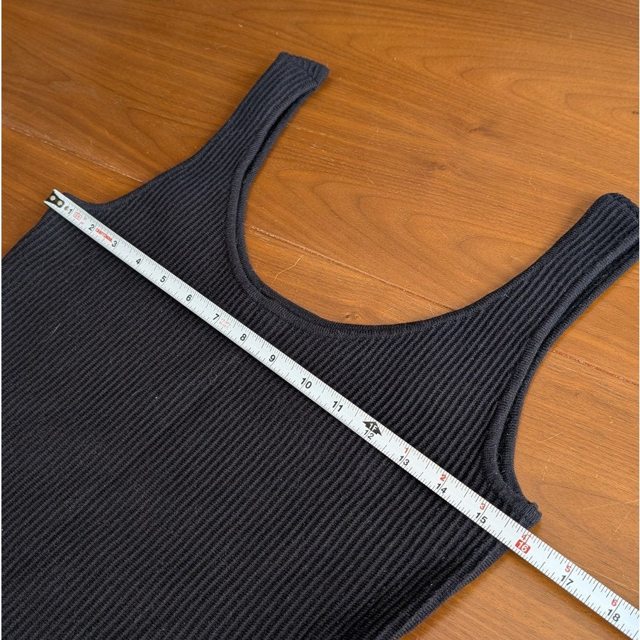 Aqua Black Knit Ribbed Slim Fit Sleeveless Sculpt Tank Top, size S