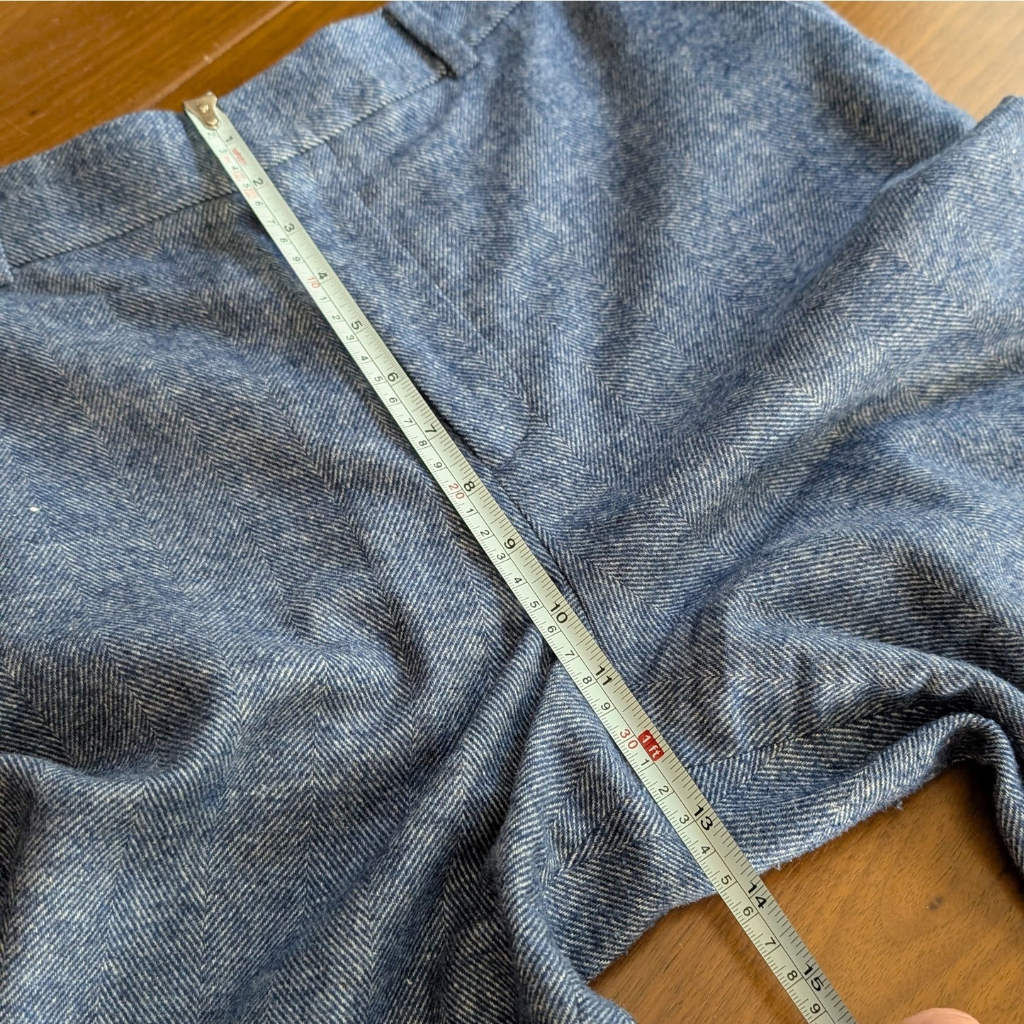 Club Monaco Wool Blend Straight Leg Mid Rise Ankle Chino Pants, size 8