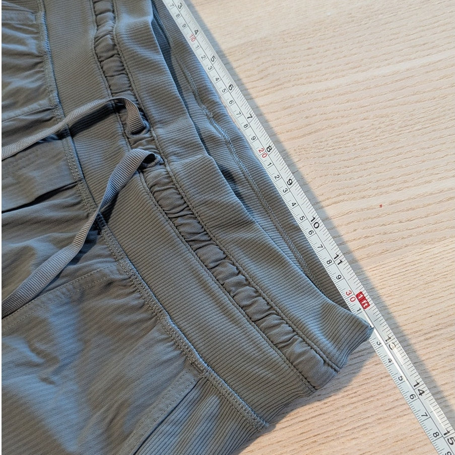 Lululemon Dance Studio Crop *25" Pants Womens 4 Green Mid-rise Cropped