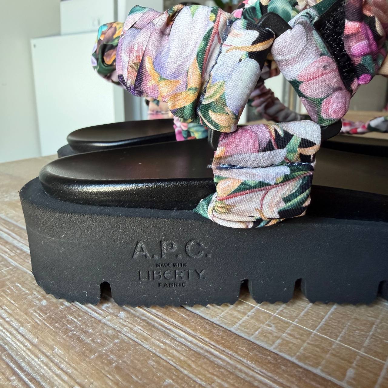 A.P.C. x Liberty Sandals Womens EU 38/US 8 Multi Floral Platform Open Toe NWOT