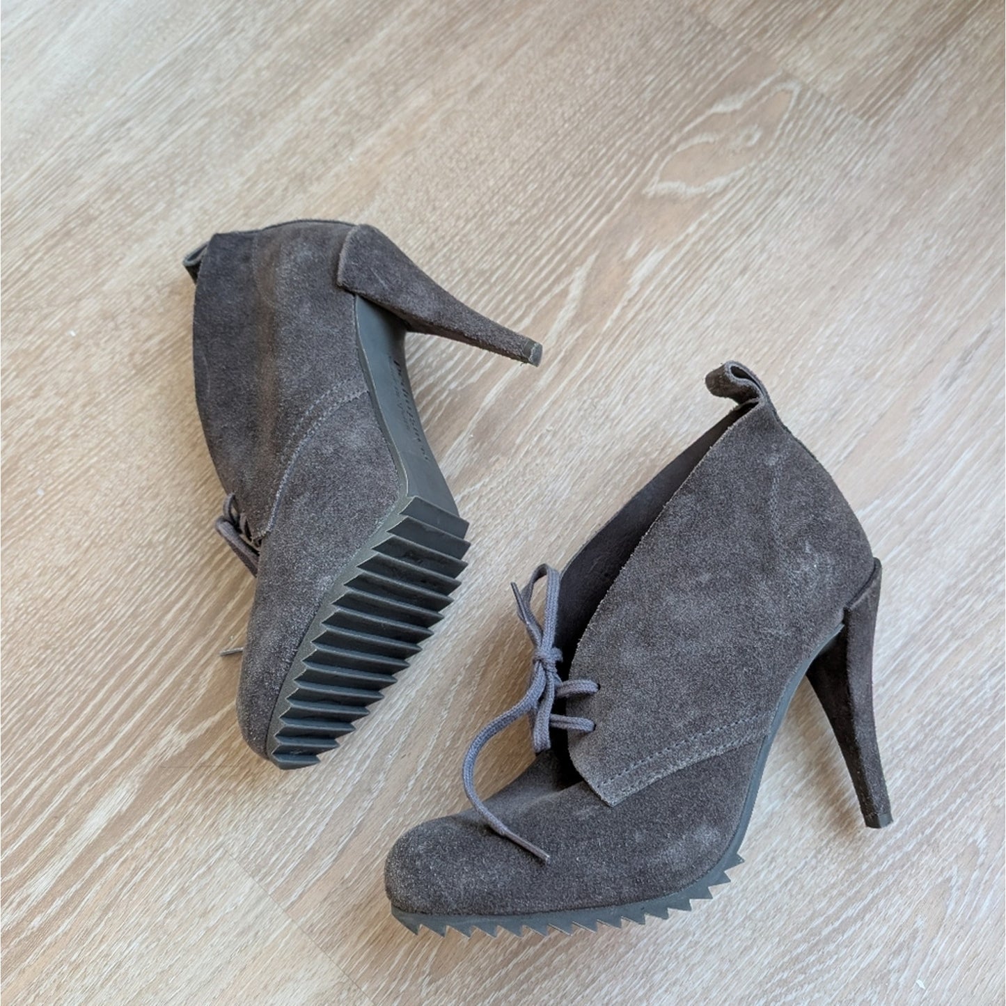 Pedro Garcia Gray Suede Yasu Chukka Platform Heel Ankle Boots, Size 41/US 11