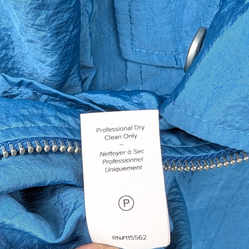 NWOT Cinq à Sept Blue Dale Nylon Gathered Sleeve Full Zip Short Jacket, size 6