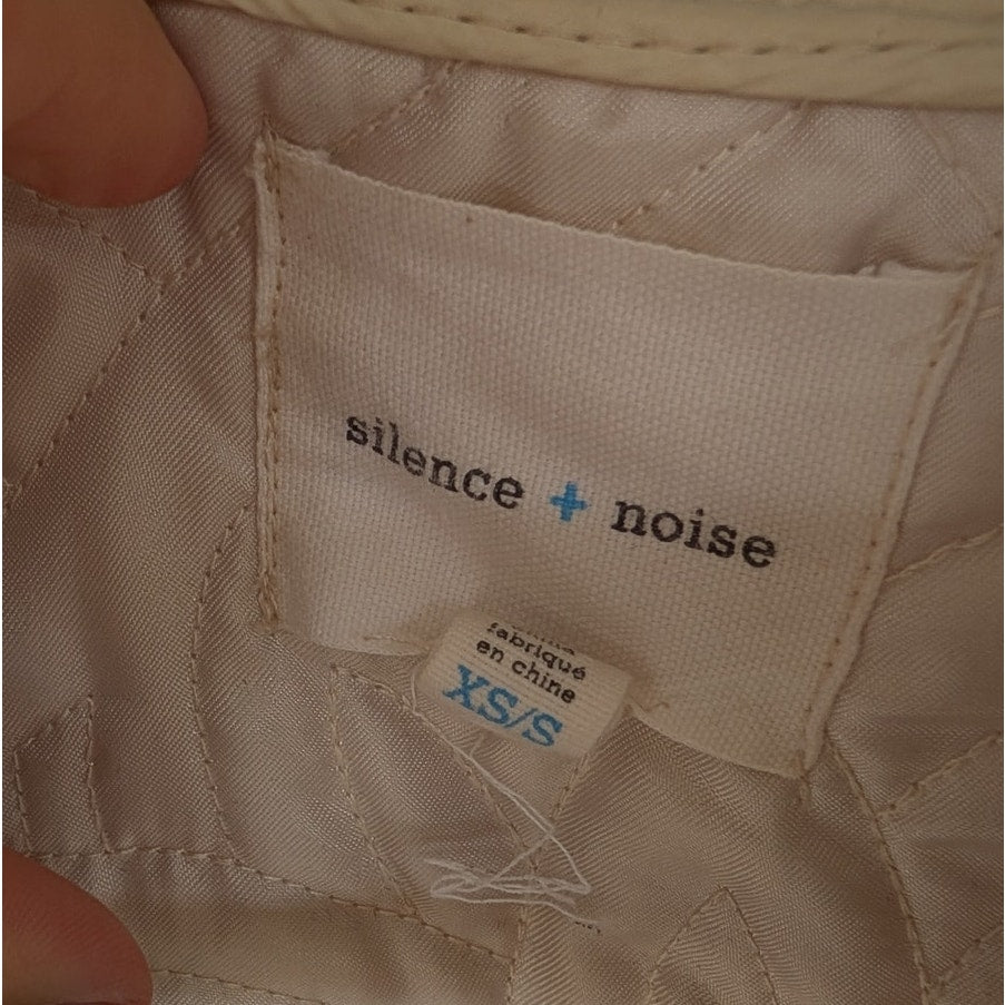 Silence+Noise White Quilted Velvet Hooded Full Zip Cropped Jacket, Size XS/S