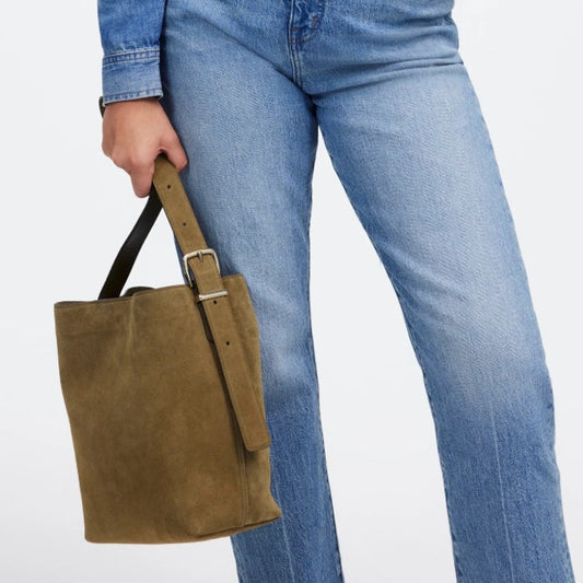Madewell The Essential Medium Bucket Tote Bag NR384 in Aged Olive Suede