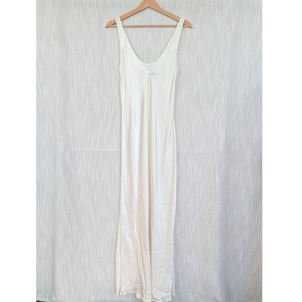 Enza Costa Off-White Satin Slip Maxi Dress Womens 2 Sleeveless Scoop Neck Split