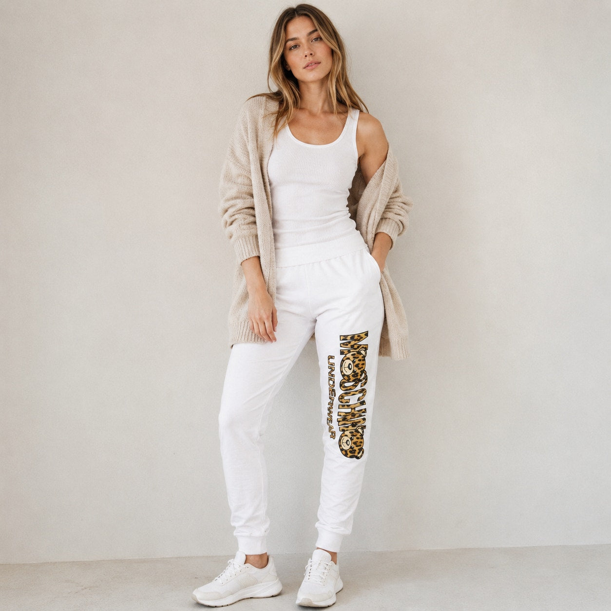 Moschino Underwear Pants Womens XL White Logo Print Cotton Ankle Sweatpants NWT