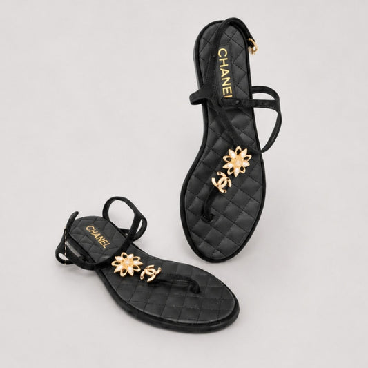 Chanel Thong Sandals G45025 Womens EU40/US9 Black/Gold Leather Strap Floral Logo