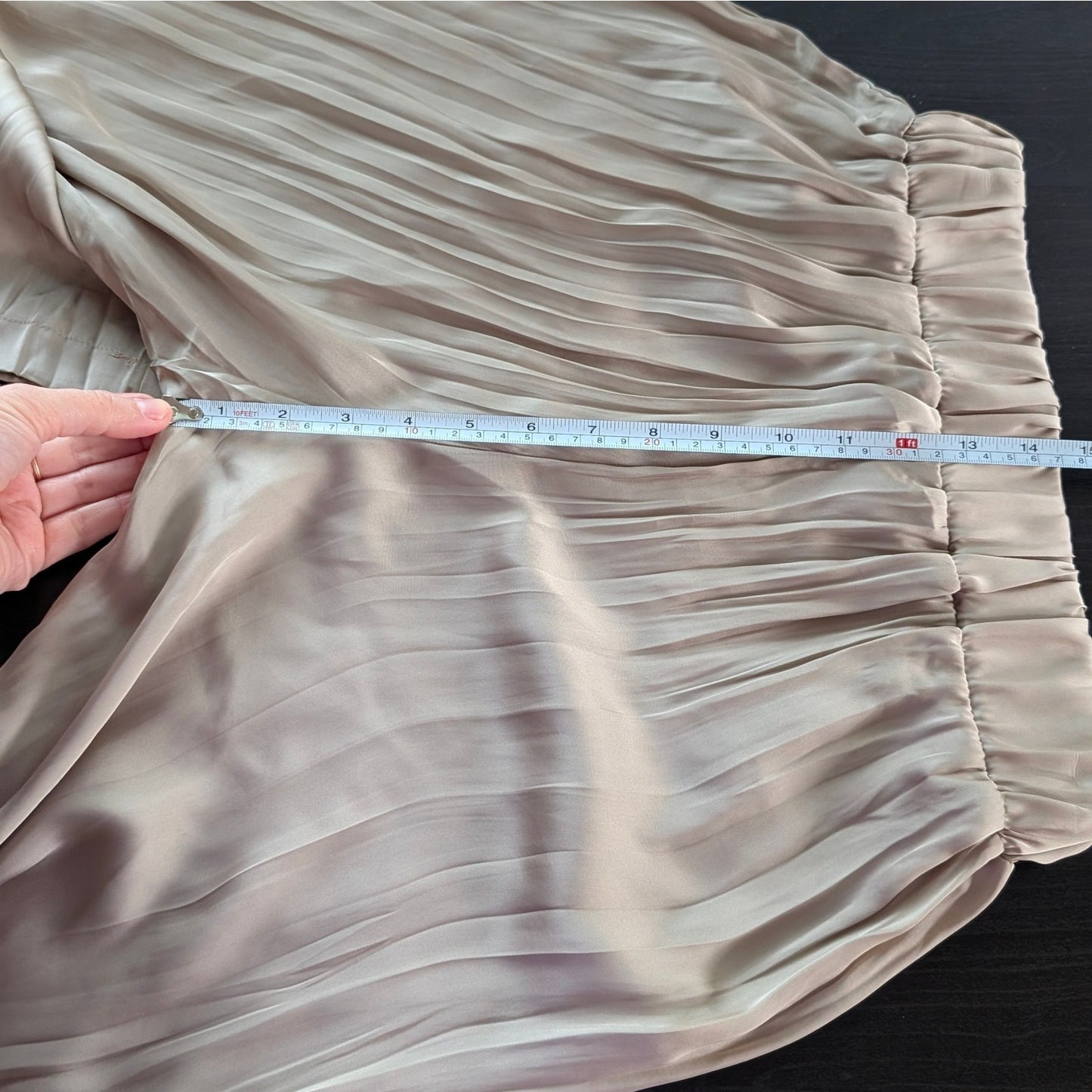 Zara Satin High-Rise Pleated Wide Leg Flowy Beige/Tan Pants, size XS