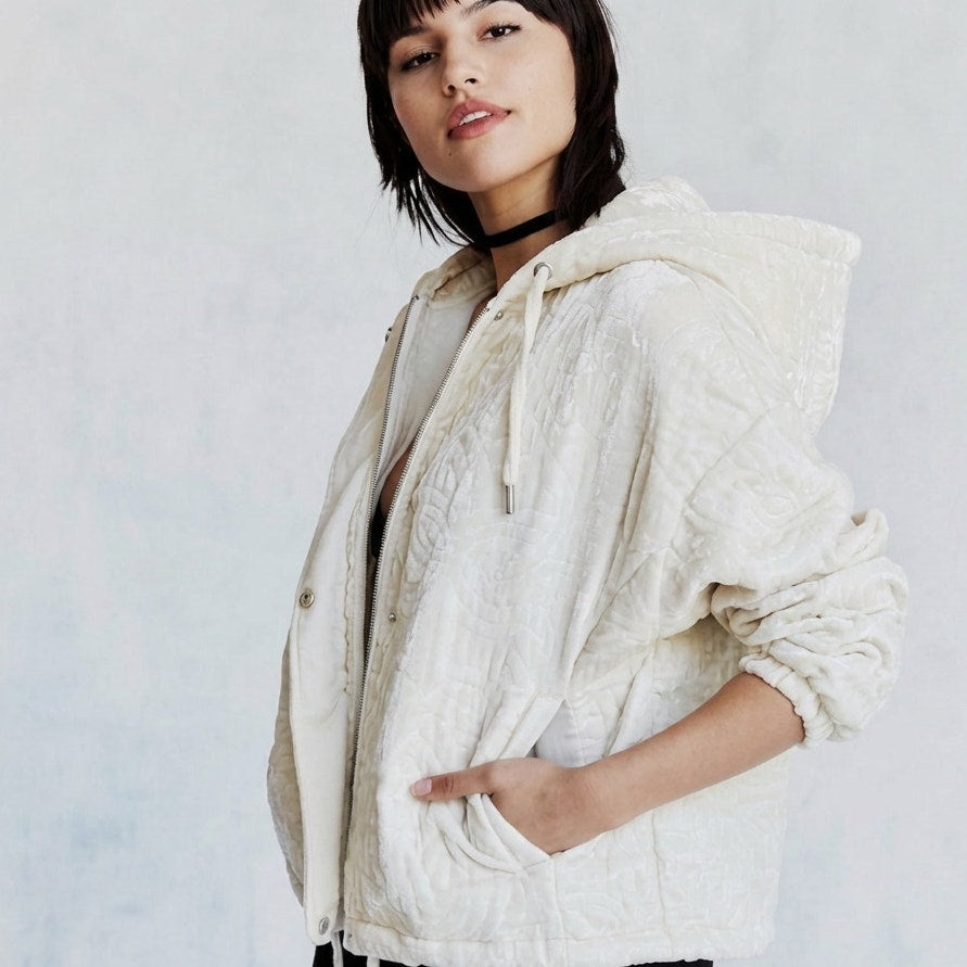 Silence+Noise White Quilted Velvet Hooded Full Zip Cropped Jacket, Size XS/S