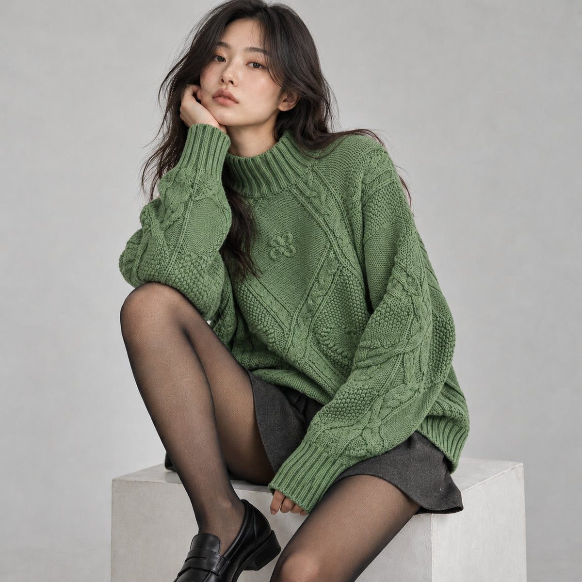 Aelfric Eden Green Oversized Cable Knit Mock Neck Long Sleeve Sweater Size M