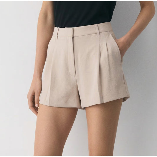 NWT Aritzia The Effortless Micro High-waisted Japanese Crepe Shorts, size 16