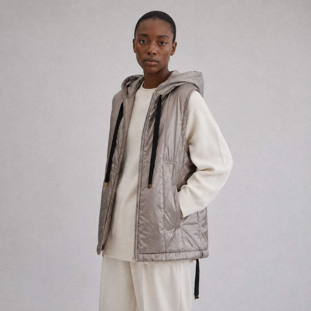 Max Mara The Cube Cameluxe Greengo Anthracite Puffer Hooded Vest Womens 10 Gray