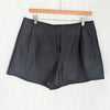 Lululemon Utilitech Relaxed-Fit High-Rise Short Womens 12 Wrinkle-free Twill