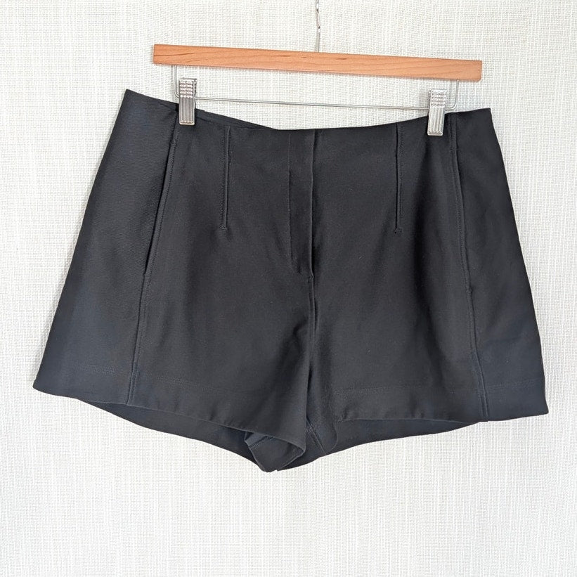Lululemon Utilitech Relaxed-Fit High-Rise Short Womens 12 Wrinkle-free Twill