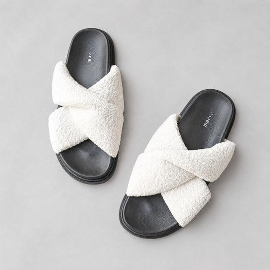 Maeve Anthropologie Terry Slide Towel White/Black Faux Fur Flat Sandals, size 8