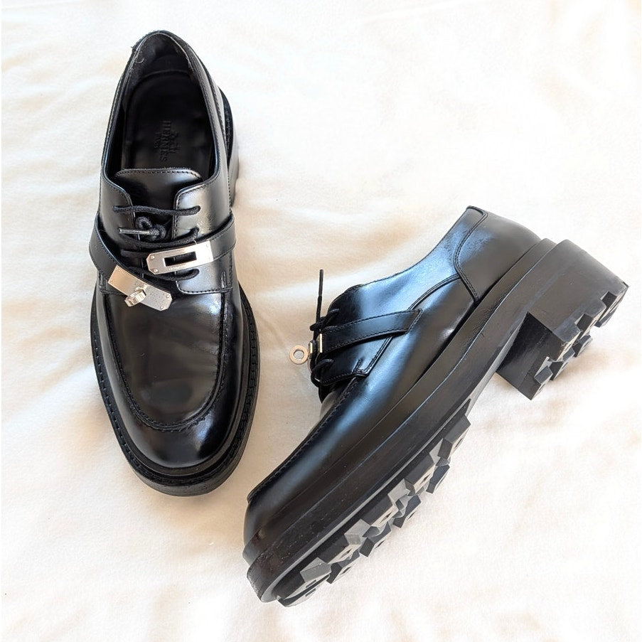 Hermès Derby First Oxford Womens EU 39/ US 8.5 Black Leather Logo Kelly Buckle