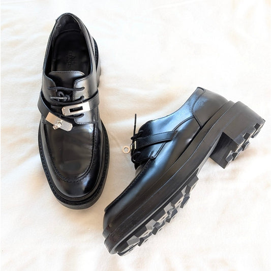 Hermès Derby First Oxford Womens EU 39/ US 8.5 Black Leather Logo Kelly Buckle