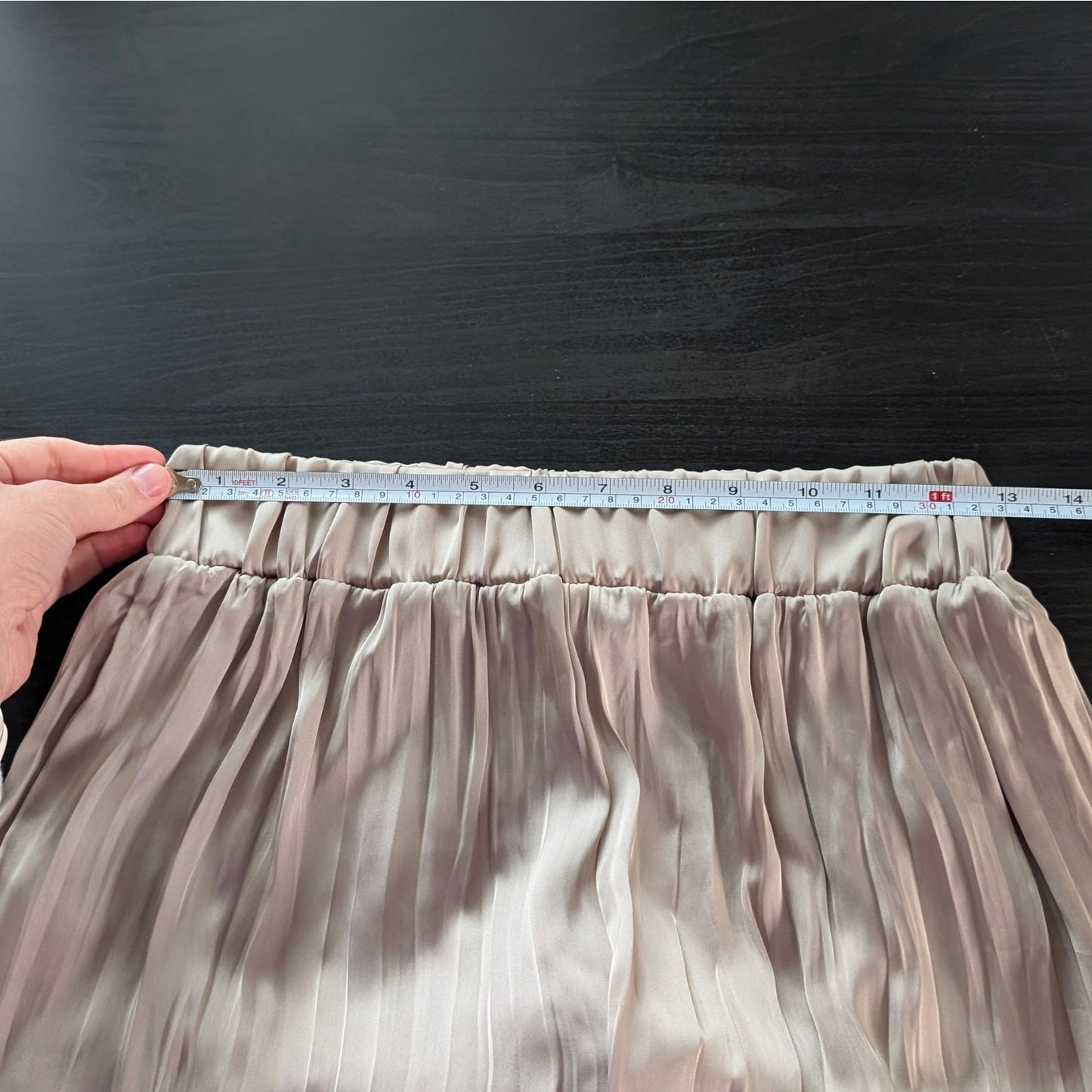 Zara Satin High-Rise Pleated Wide Leg Flowy Beige/Tan Pants, size XS