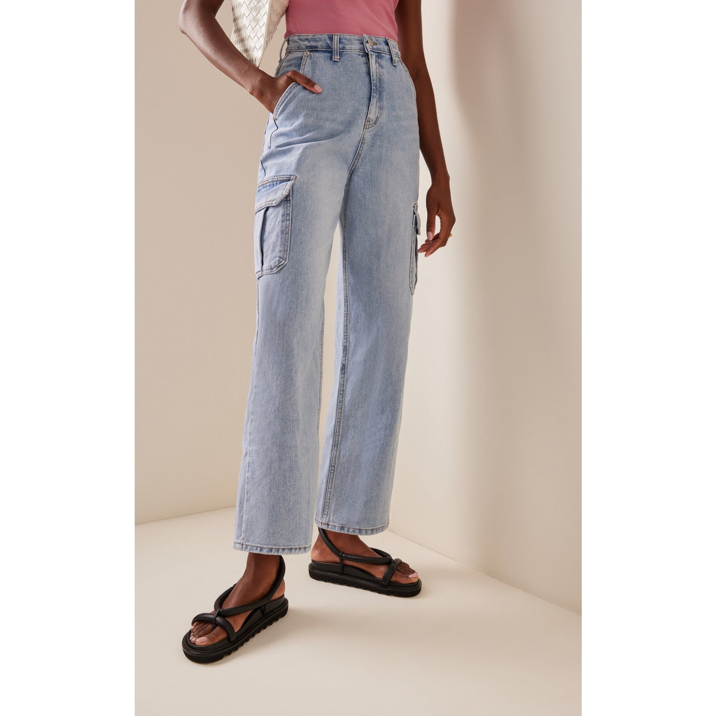 The Frankie Shop Kai Cargo Denim Pants Womens M Worn Wash High-rise Wide Leg NWT