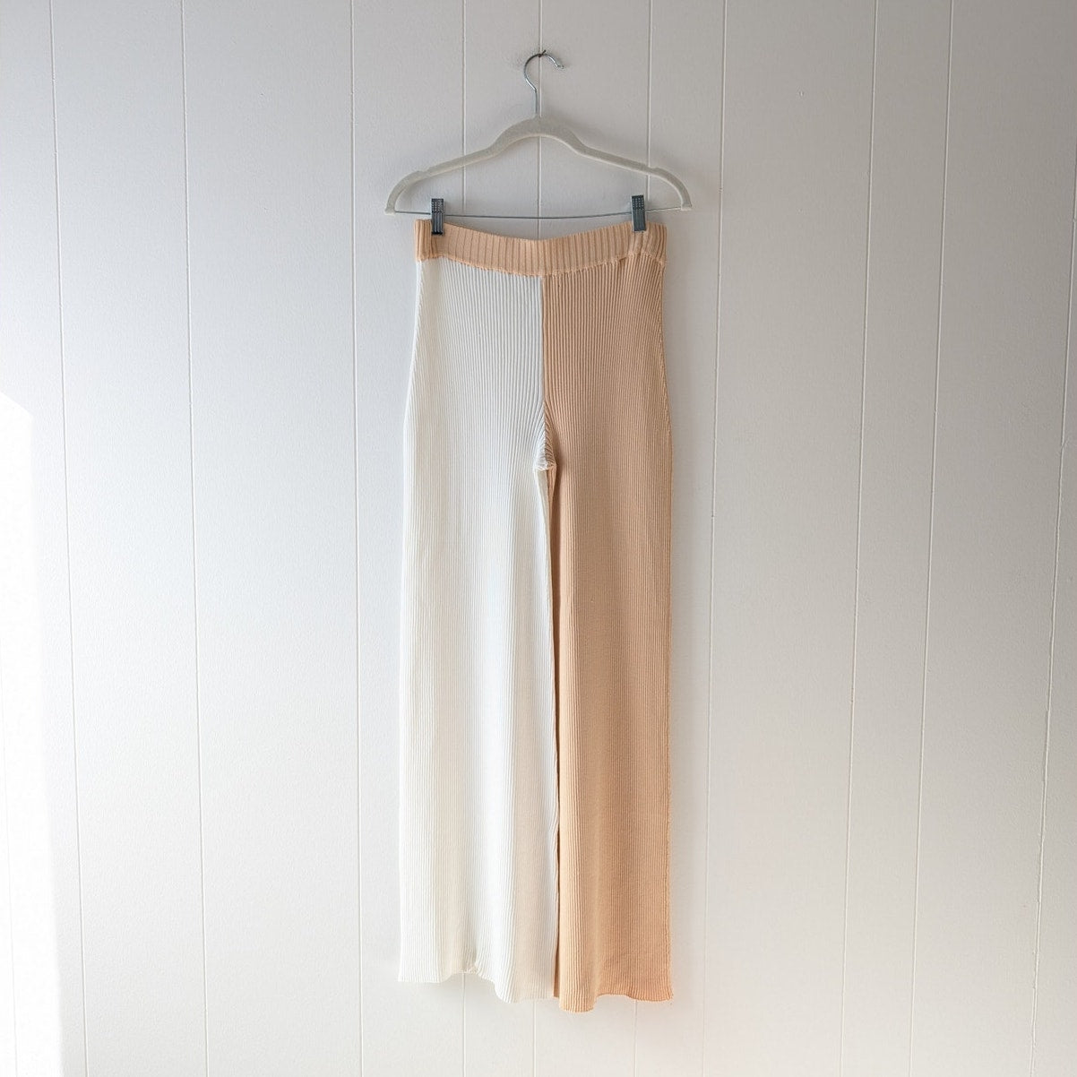 Ronny Kobo Two Tone Ribbed Knit Wide Leg Coloroblock Cream/White Pants, size S
