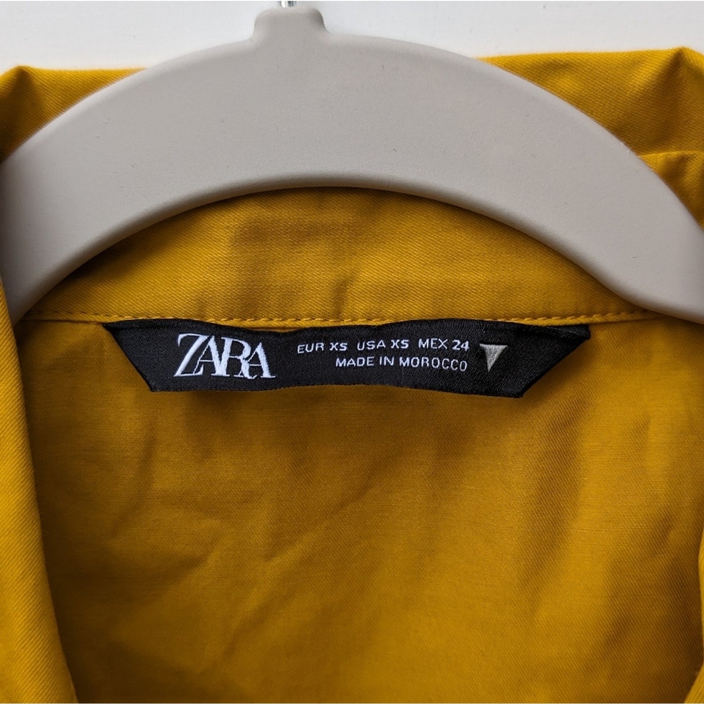 Zara warm yellow short dress with lapels collar, size XS